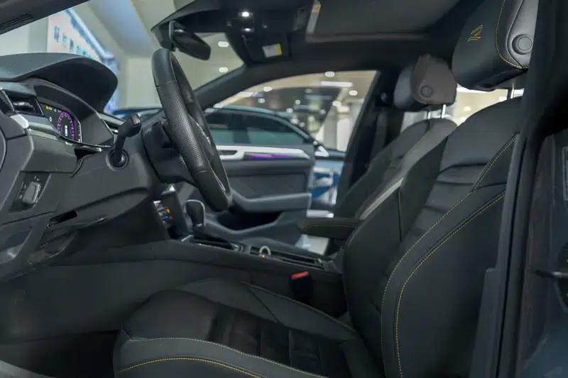 Volkswagen CC 2025 380TSI - Eye-Catching Edition — миниатюра 12