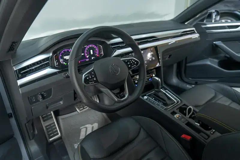 Volkswagen CC 2025 380TSI - Eye-Catching Edition — миниатюра 9