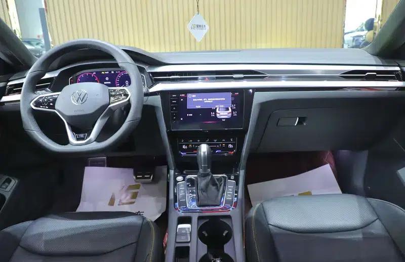 Volkswagen CC 2025 380TSI - Eye-Catching Edition — миниатюра 16