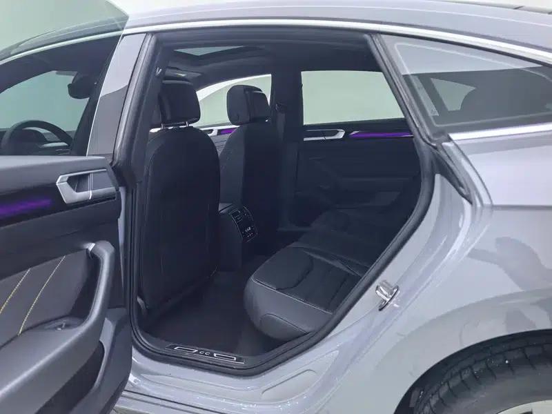 Volkswagen CC 2024 380TSI - Eye-Catching Edition — миниатюра 23