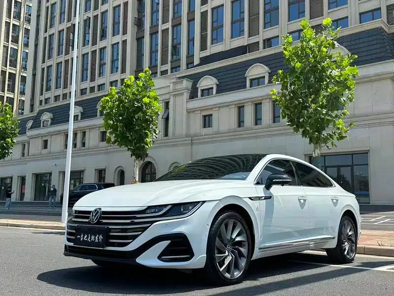 Volkswagen CC 2024 380TSI Striking Edition — миниатюра 1