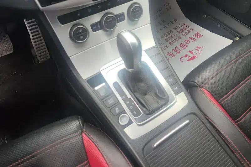 Volkswagen CC 2016 1.8TSI Luxury — миниатюра 15