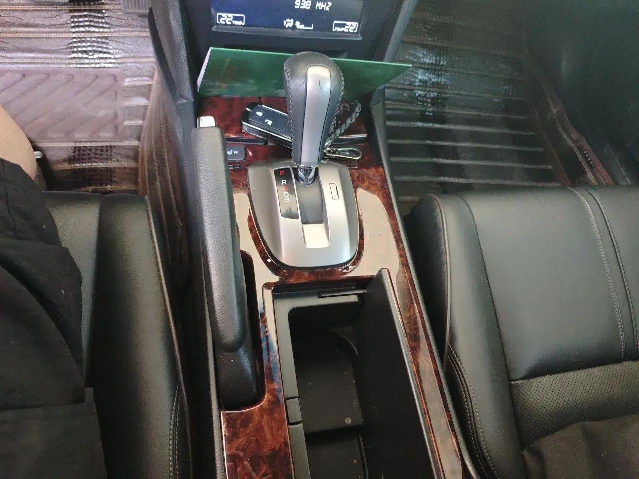 Honda Crosstour 2011 3.5L Prestige Edition — миниатюра 14