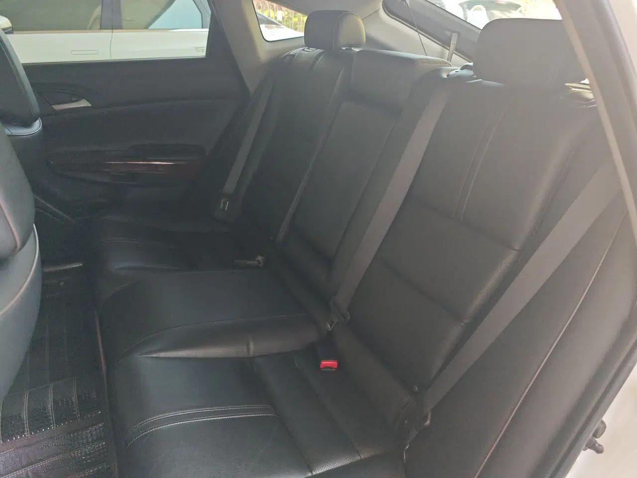 Honda Crosstour 2011 3.5L Prestige Edition — миниатюра 17