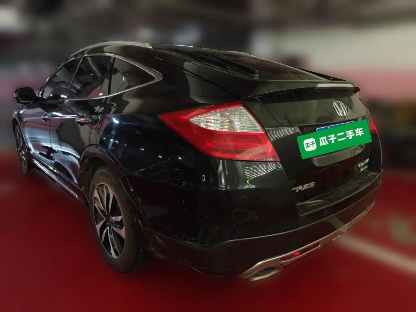 Honda Crosstour 2014 3.0L AWD Prestige Navigation Edition — миниатюра 4