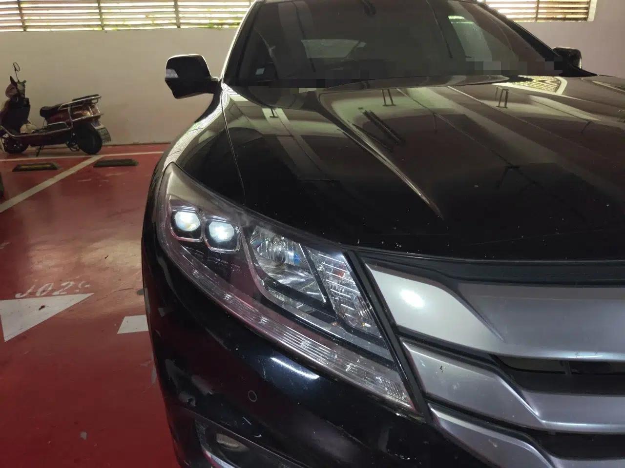 Honda Crosstour 2014 3.0L AWD Prestige Navigation Edition — миниатюра 7