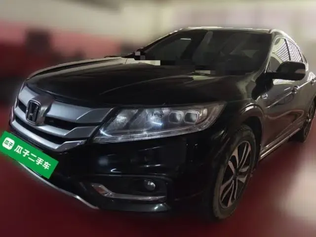 Honda Crosstour 2014 3.0L AWD Prestige Navigation Edition
