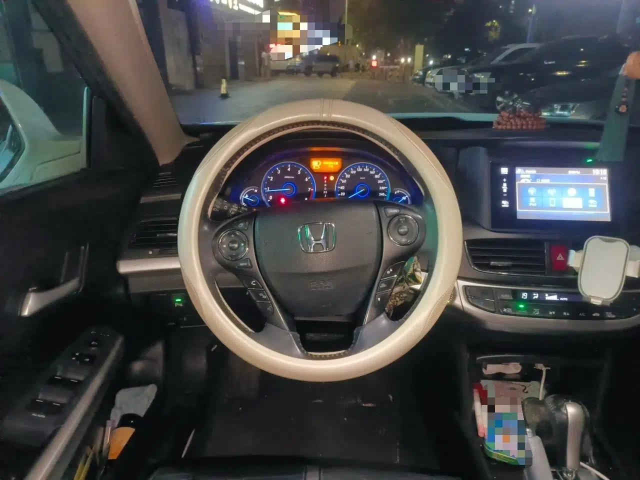 Honda Crosstour 2014 2.4L Luxury Edition — миниатюра 10