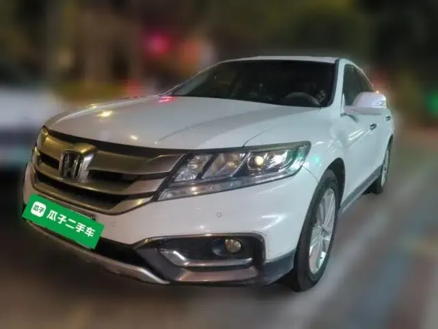 Honda Crosstour 2014 2.4L Luxury Edition