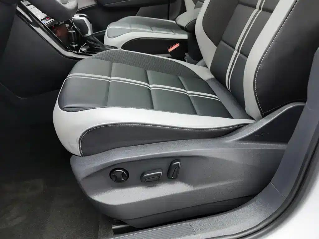 2025 T-ROC 300TSI DSG 2WD Chenguang Edition — миниатюра 20