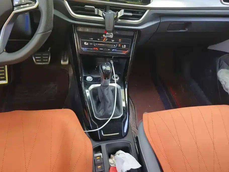 2024 T-ROC 300TSI DSG 2WD Chenguang Edition — миниатюра 16