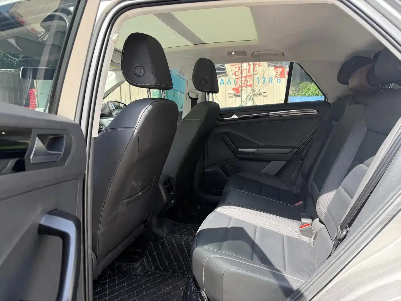 2021 T-ROC 280TSI DSG 2WD Comfort Smart Edition — миниатюра 6