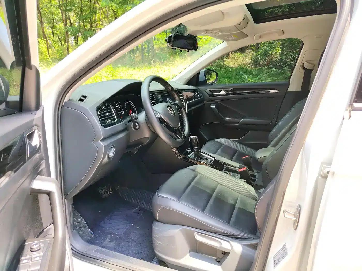 2019 T-ROC 280TSI DSG 2WD Comfort Model (China VI Emission Standard) — миниатюра 5