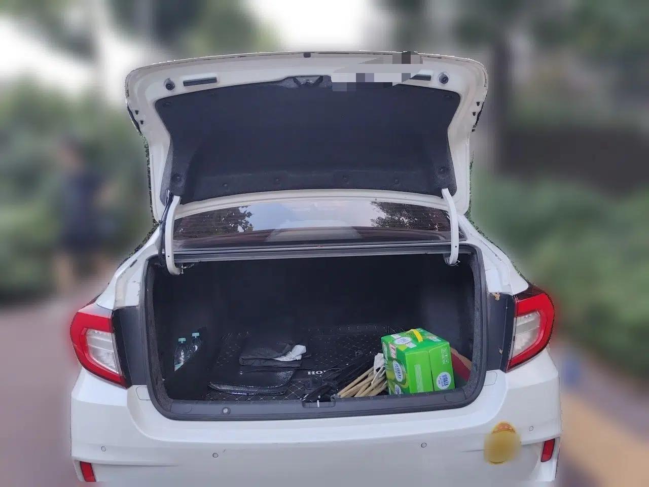 Honda Envix 2019 180TURBO CVT Enjoyment Edition China VI — миниатюра 19
