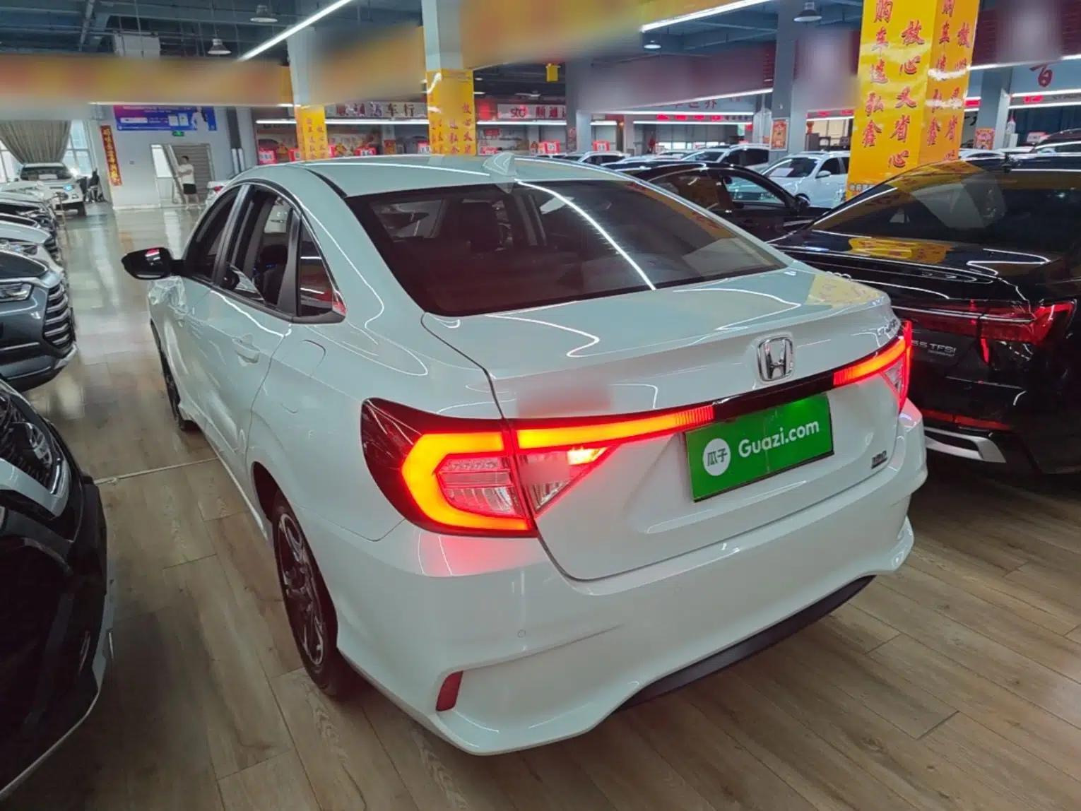 Honda Envix 2019 180TURBO CVT Enjoyment Edition China V — миниатюра 4