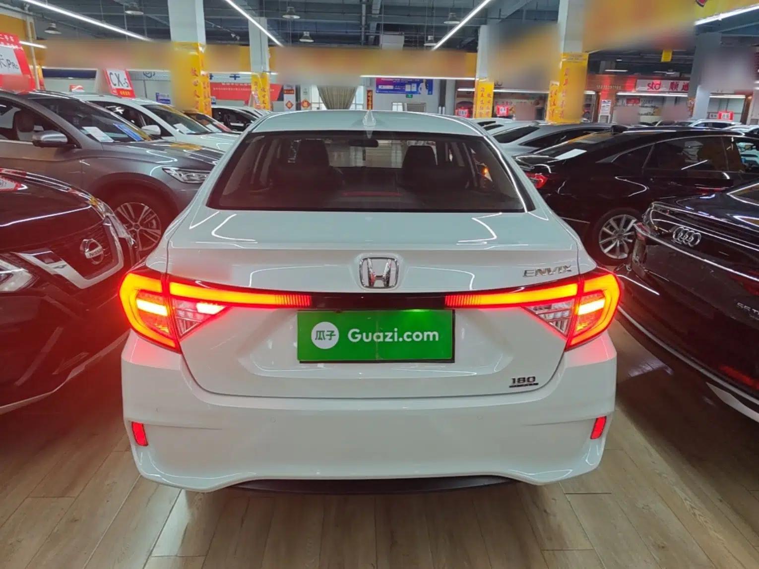 Honda Envix 2019 180TURBO CVT Enjoyment Edition China V — миниатюра 5