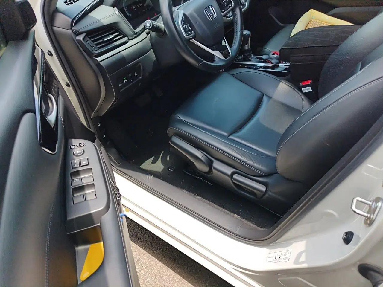 Honda Envix 2019 180TURBO CVT Prestige Edition China VI — миниатюра 16