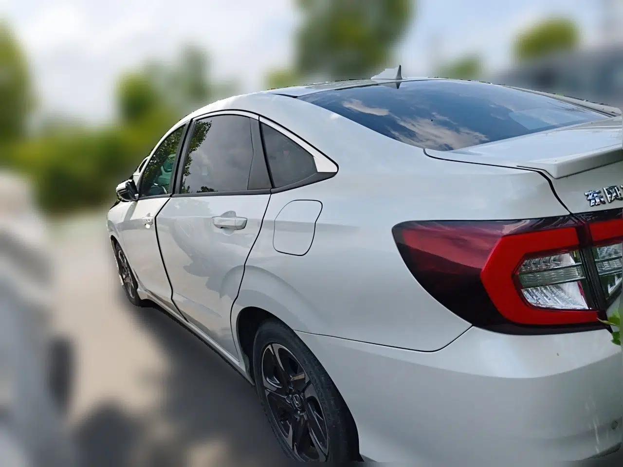 Honda Envix 2019 180TURBO CVT Prestige Edition China VI — миниатюра 4