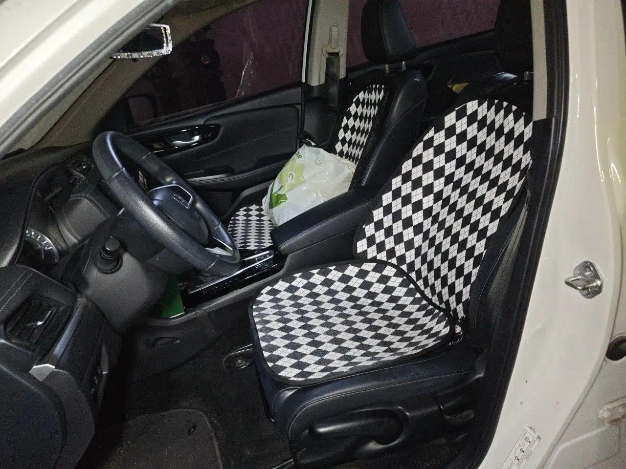 Honda Envix 2019 180TURBO CVT Enjoyment Edition China VI — миниатюра 12