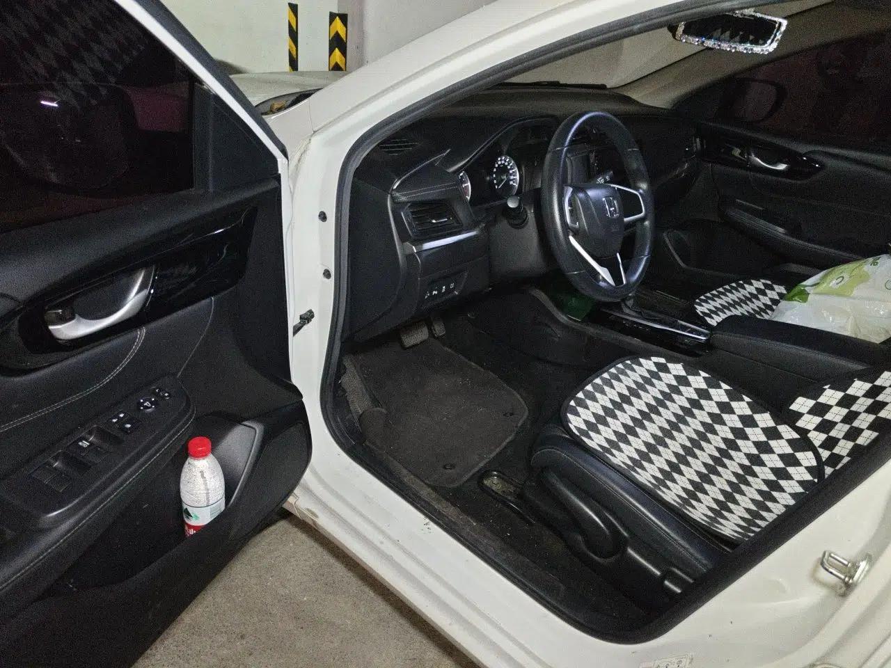 Honda Envix 2019 180TURBO CVT Enjoyment Edition China VI — миниатюра 13