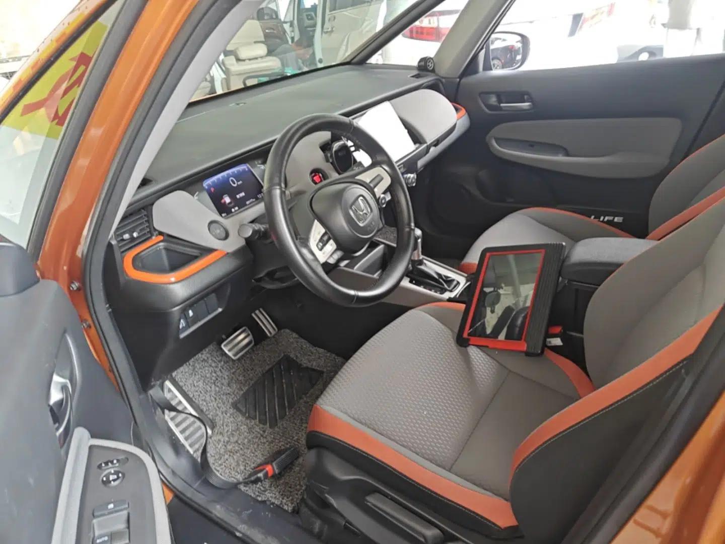 Honda LIFE 2021 1.5L CVT SPORT Heartbeat Edition — миниатюра 22