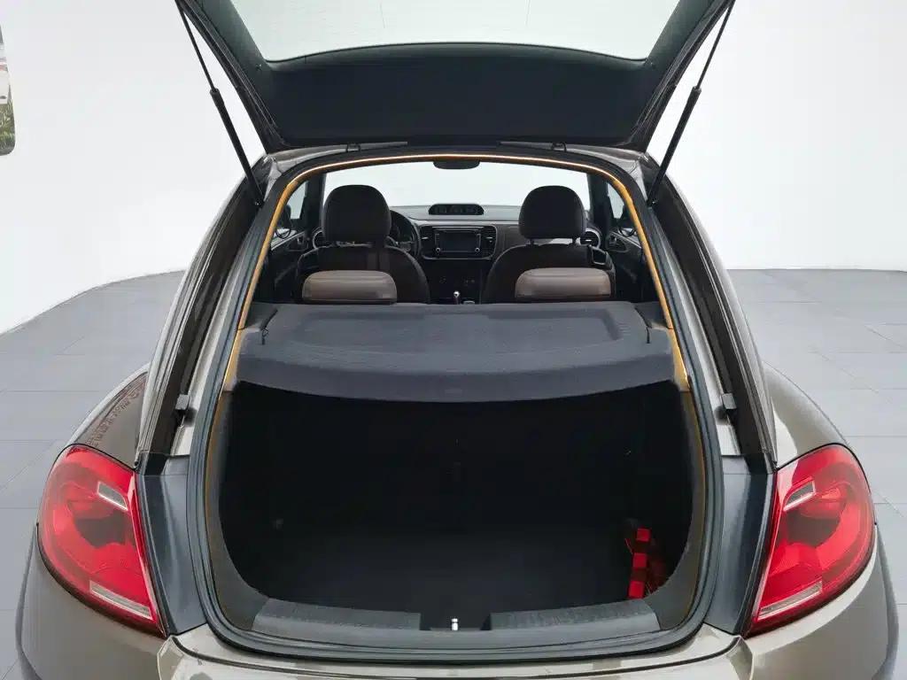 2013 Volkswagen Beetle 1.4TSI Fashion Edition — миниатюра 16