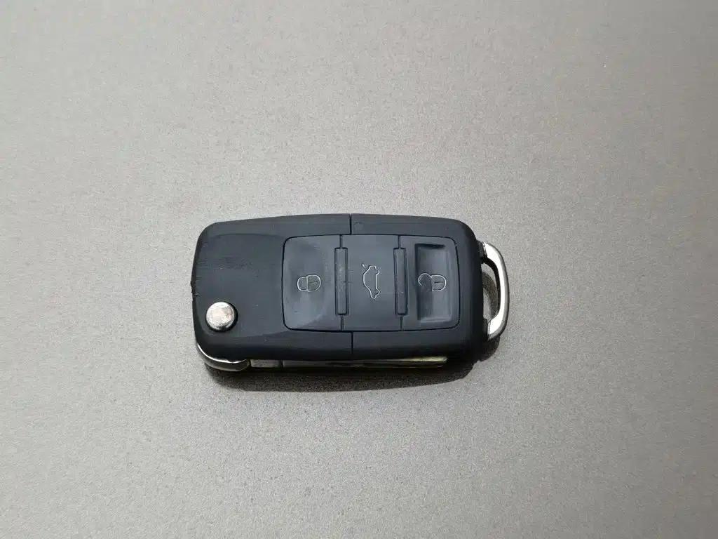 2013 Volkswagen Beetle 1.4TSI Fashion Edition — миниатюра 19