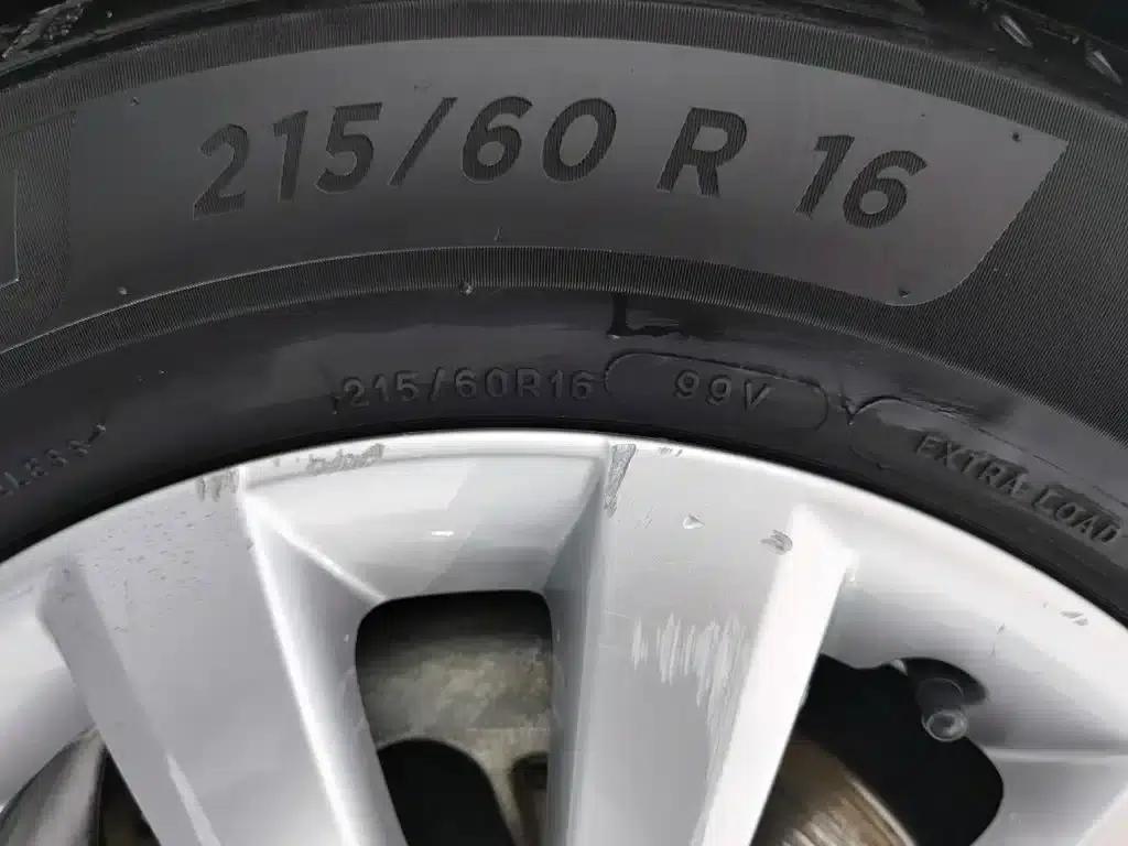 2013 Volkswagen Beetle 1.4TSI Fashion Edition — миниатюра 24