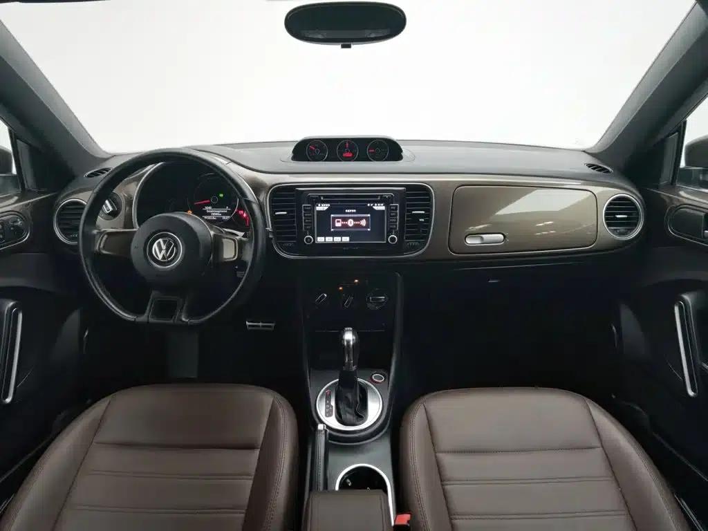 2013 Volkswagen Beetle 1.4TSI Fashion Edition — миниатюра 5