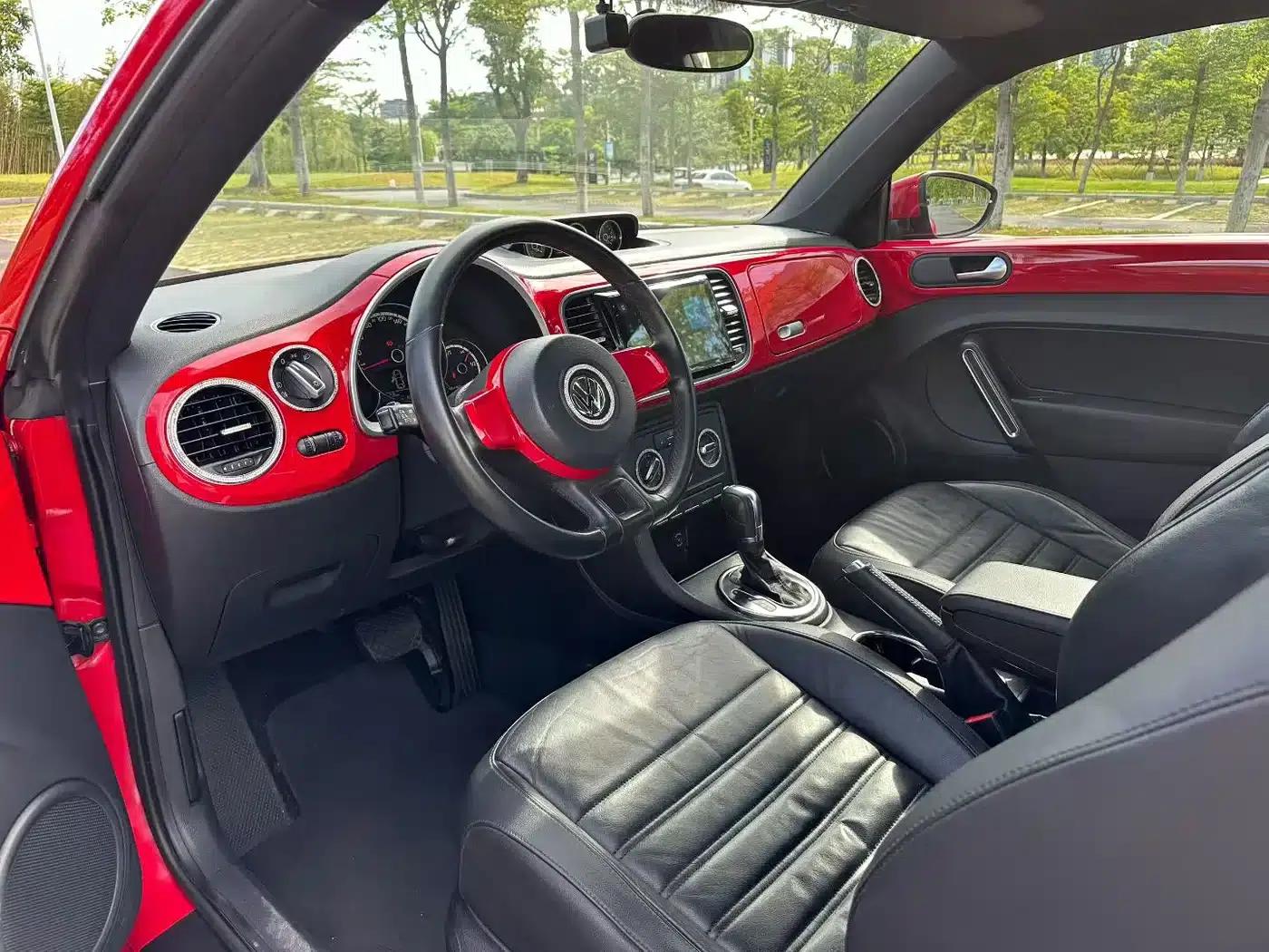 2013 Volkswagen Beetle 1.2TSI Fashion Edition — миниатюра 4