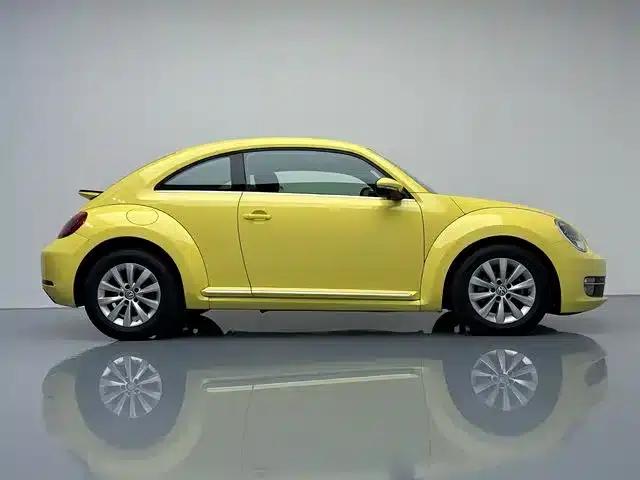 2013 Volkswagen Beetle 1.4TSI Fashion Edition — миниатюра 11
