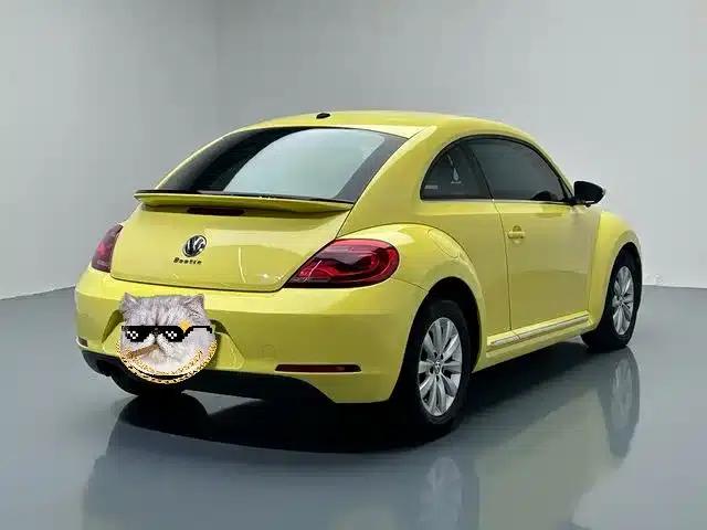 2013 Volkswagen Beetle 1.4TSI Fashion Edition — миниатюра 17