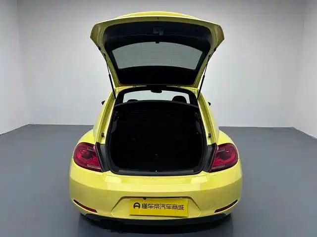 2013 Volkswagen Beetle 1.4TSI Fashion Edition — миниатюра 10