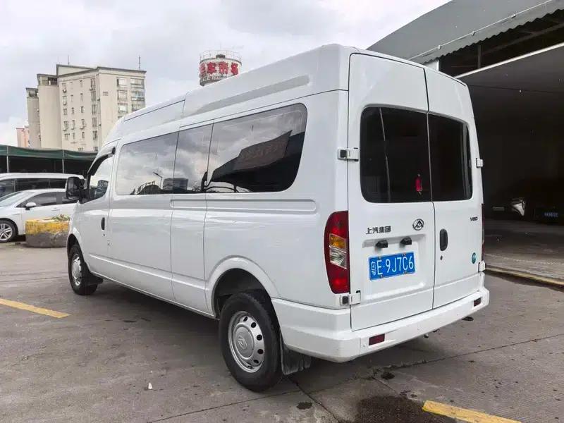 Xintu V80 2021 PLUS 2.0T 6-speed manual transmission, Aoyuntong long wheelbase, mid-roof, 6/7/8/9 seats — миниатюра 3