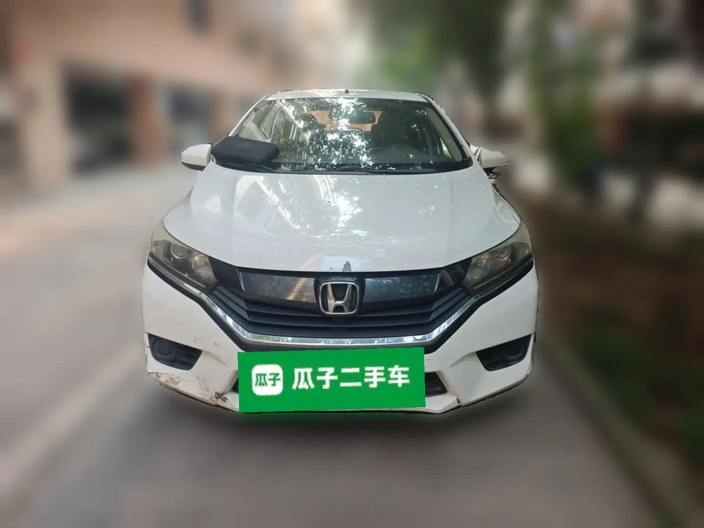 Honda Greiz 2016 1.5L CVT Classic Edition — миниатюра 2