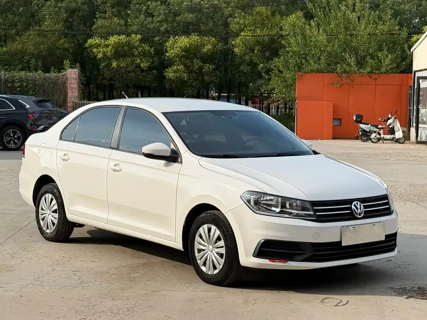Santana 2021 1.5L Manual Fashion Edition — миниатюра 2