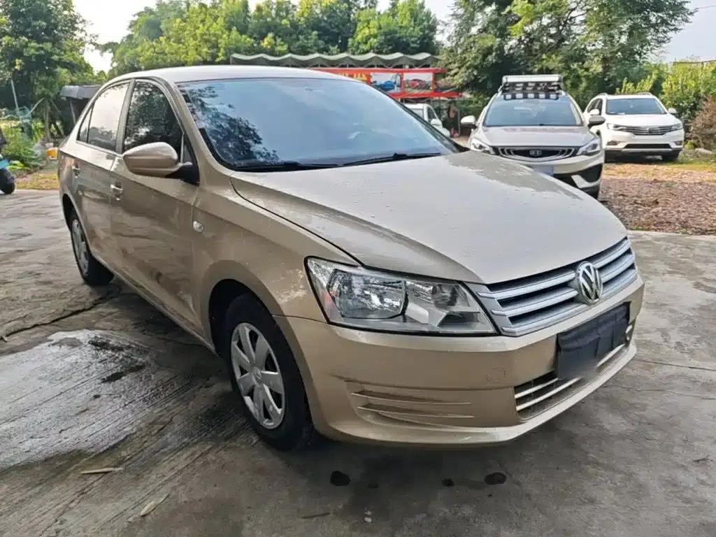 Santana 2015 1.6L Manual Fashion Edition — миниатюра 4