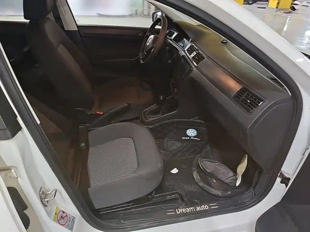 Santana 2016 1.6L Automatic Fashion Edition — миниатюра 25