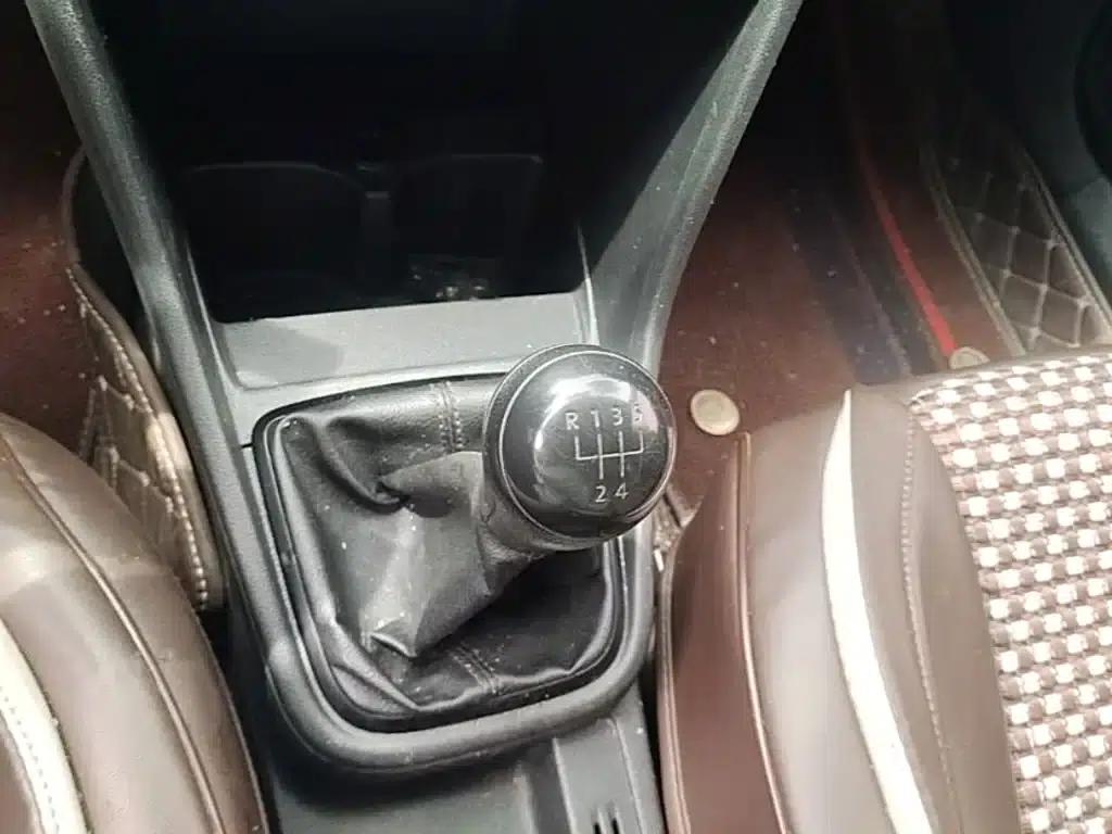 Santana 2015 1.4L Manual Fashion Edition — миниатюра 21