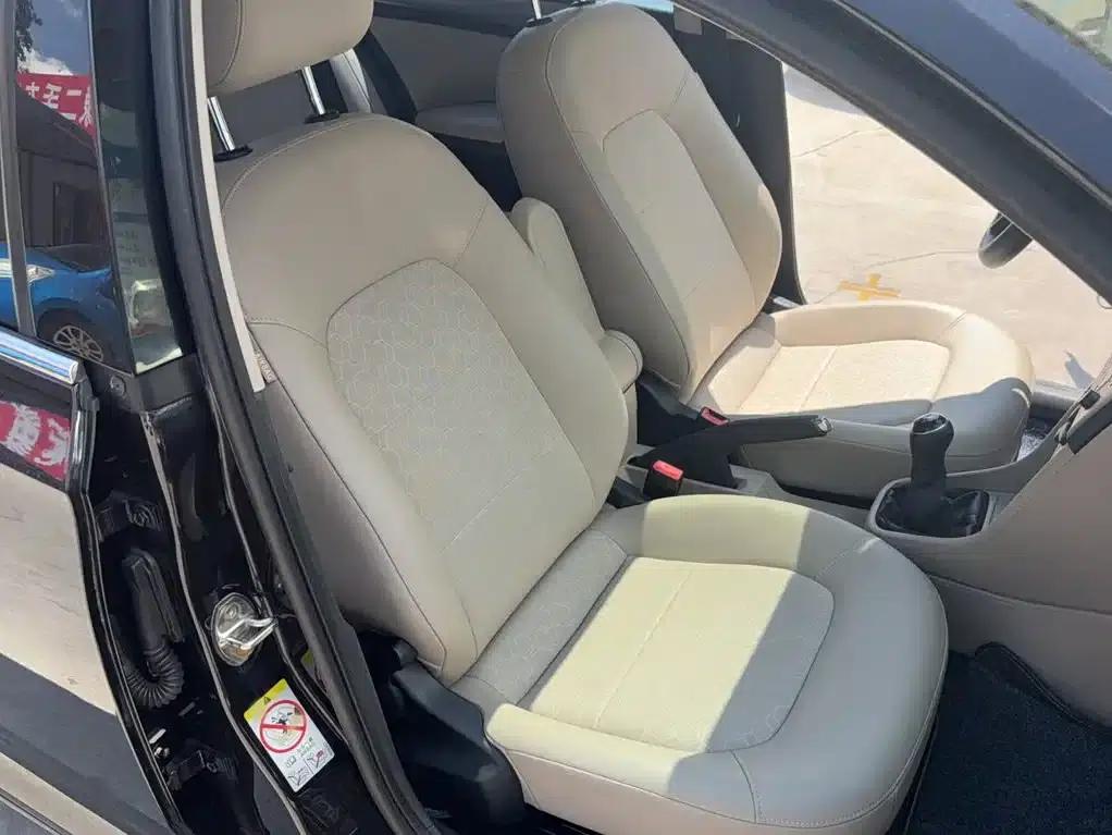 Santana 2015 1.6L Manual Comfort Edition — миниатюра 4