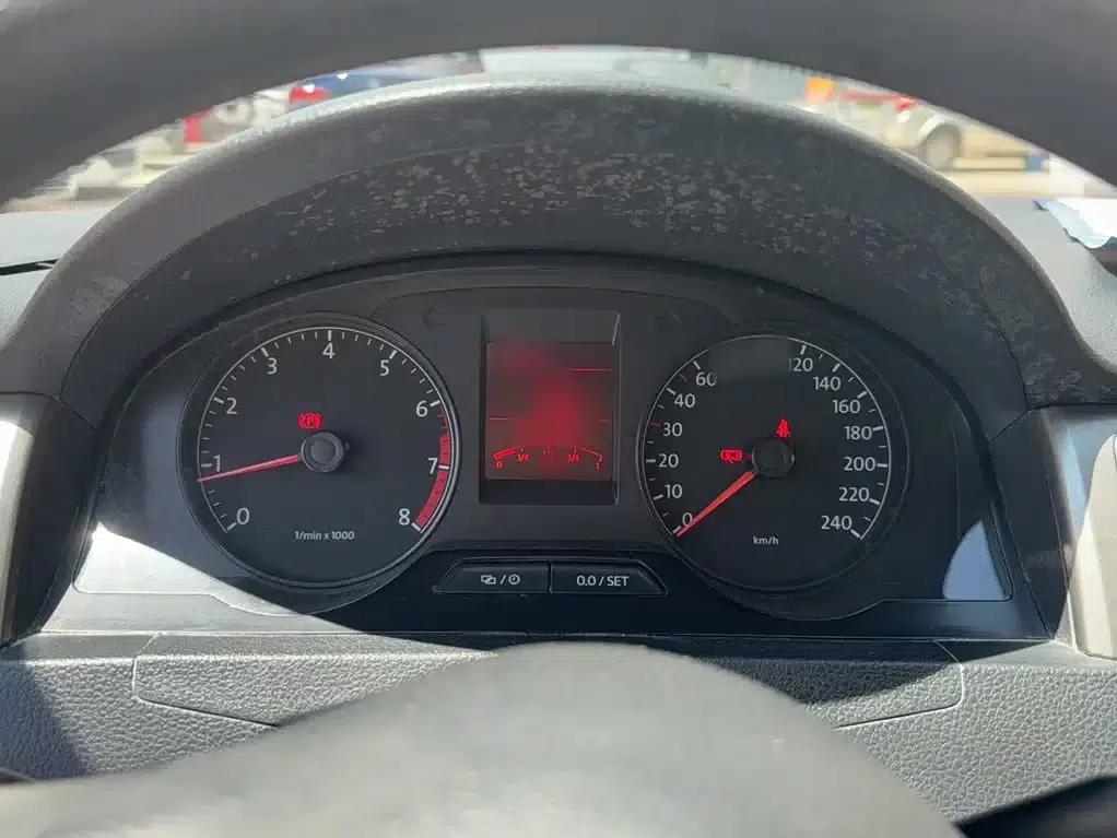 Santana 2015 1.6L Manual Comfort Edition — миниатюра 7