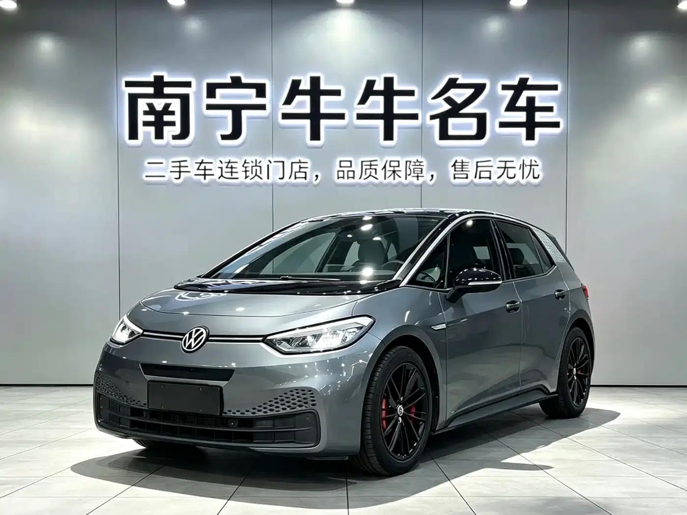 Volkswagen ID.3 2024 Outstanding Edition — миниатюра 1