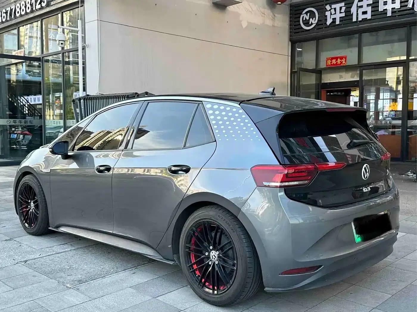 Volkswagen ID.3 2024 Outstanding Edition — миниатюра 4