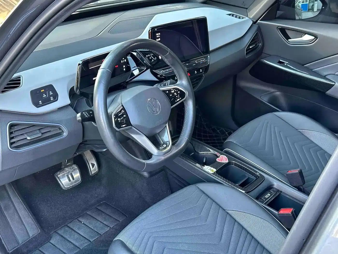 Volkswagen ID.3 2024 Outstanding Edition — миниатюра 8