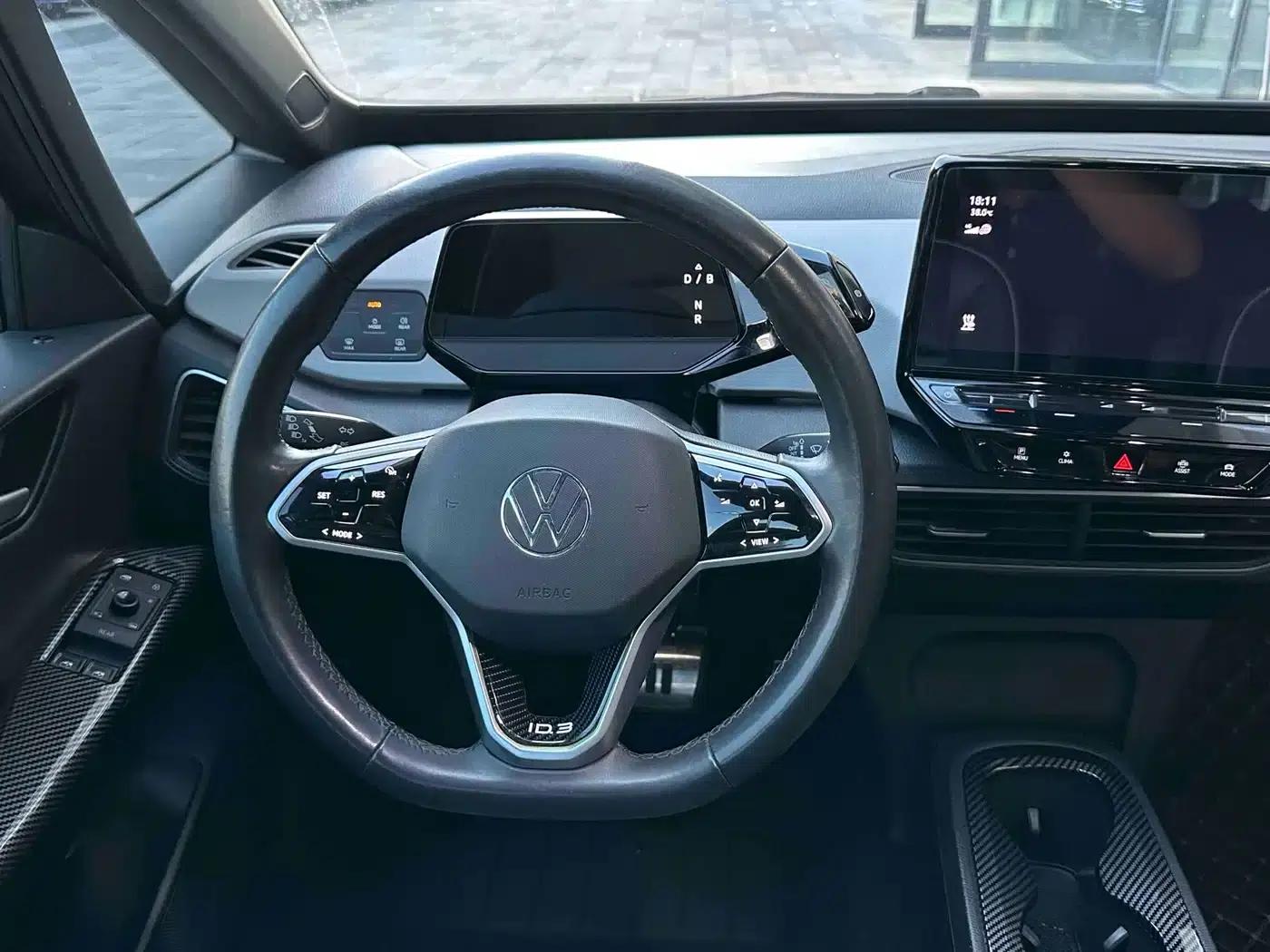 Volkswagen ID.3 2024 Outstanding Edition — миниатюра 10