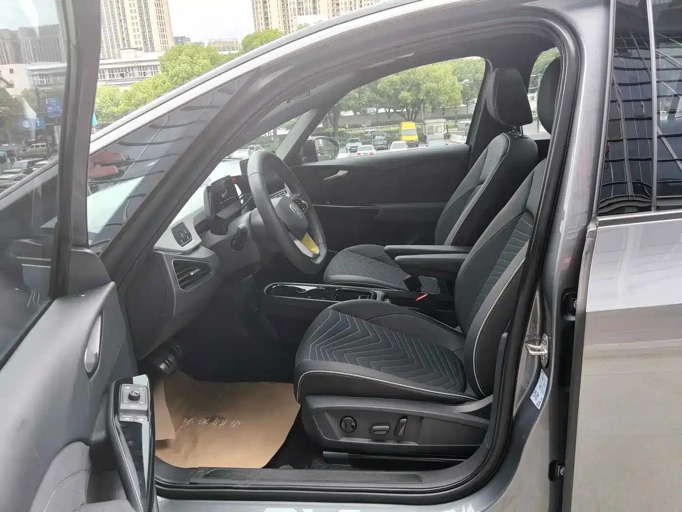 Volkswagen ID.3 2024 Outstanding Edition — миниатюра 13