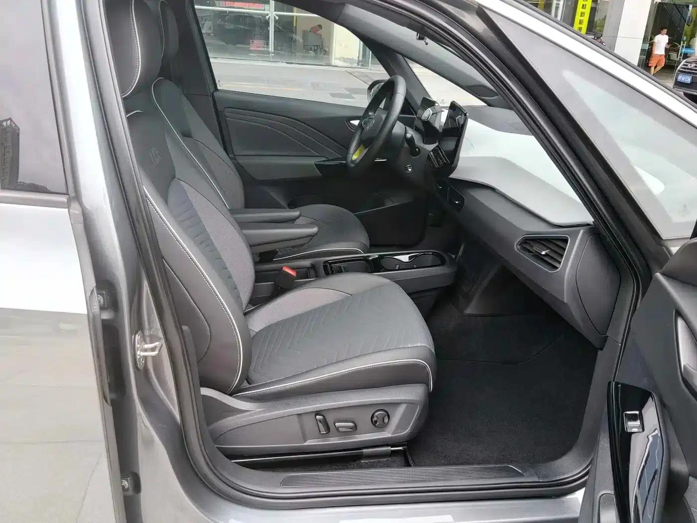 Volkswagen ID.3 2024 Outstanding Edition — миниатюра 16