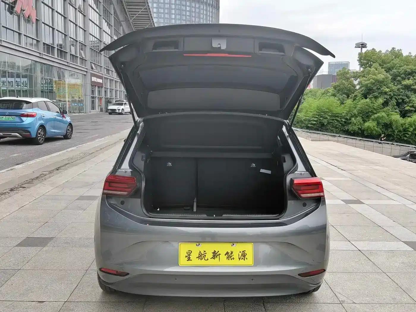 Volkswagen ID.3 2024 Outstanding Edition — миниатюра 10
