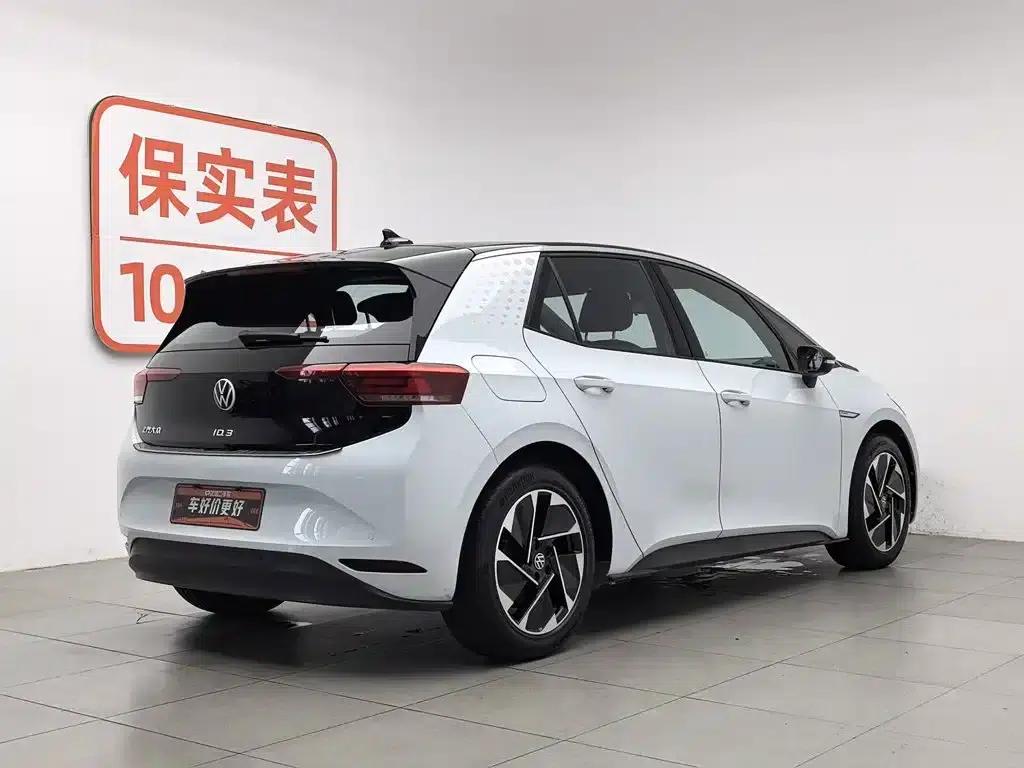 Volkswagen ID.3 2023 Upgraded Pure Smart Edition — миниатюра 2