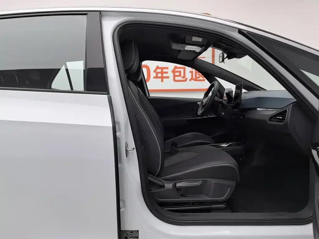 Volkswagen ID.3 2023 Upgraded Pure Smart Edition — миниатюра 23